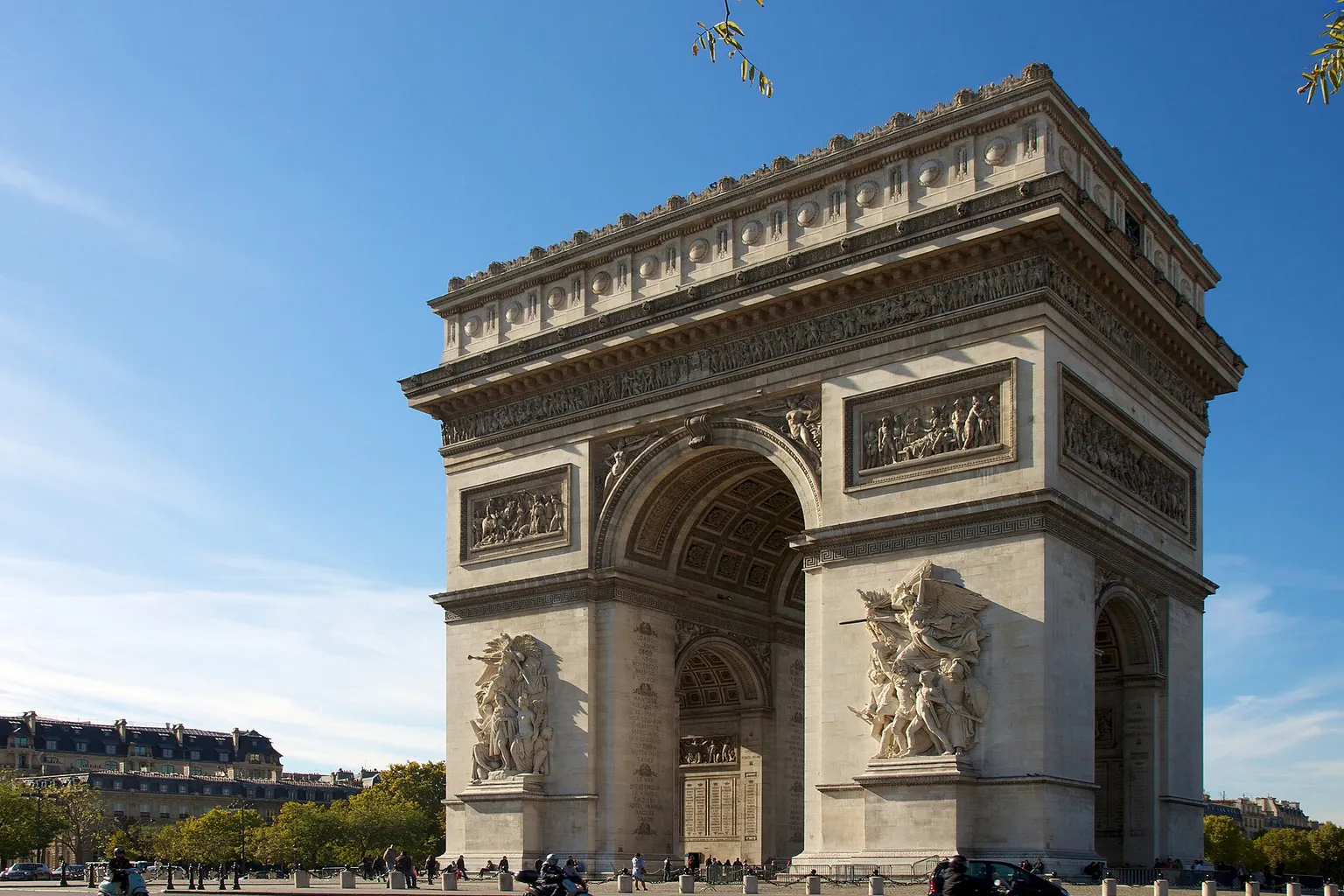 Arc de Triomphe : les étapes pour réserver votre visite