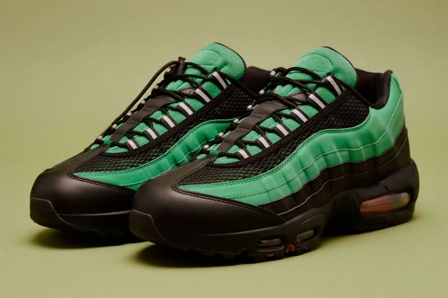 Aya Brown revisite la Air Max 95 avec le coloris Atomic Green