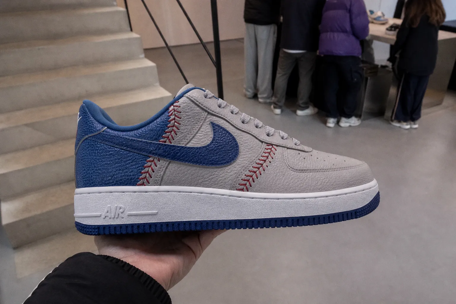 Kobe Bryant x Nike Air Force 1 Low Dodgers : les détails de la sortie