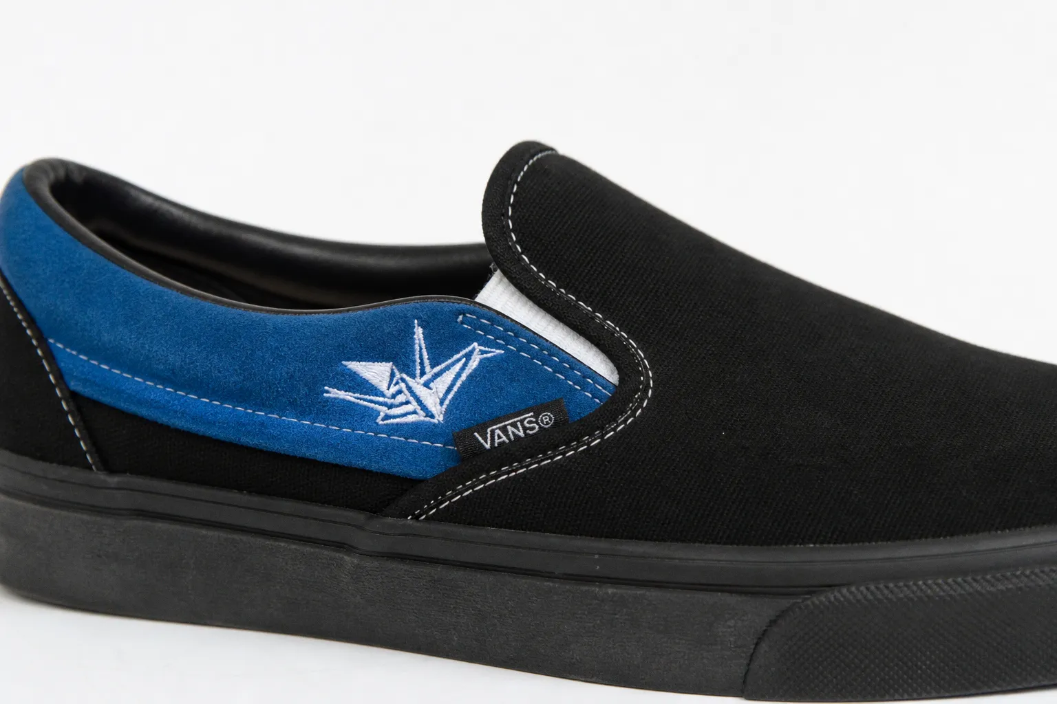 Liberaiders et Vans : l'art de la sobriété pour vos stocks de sneakers