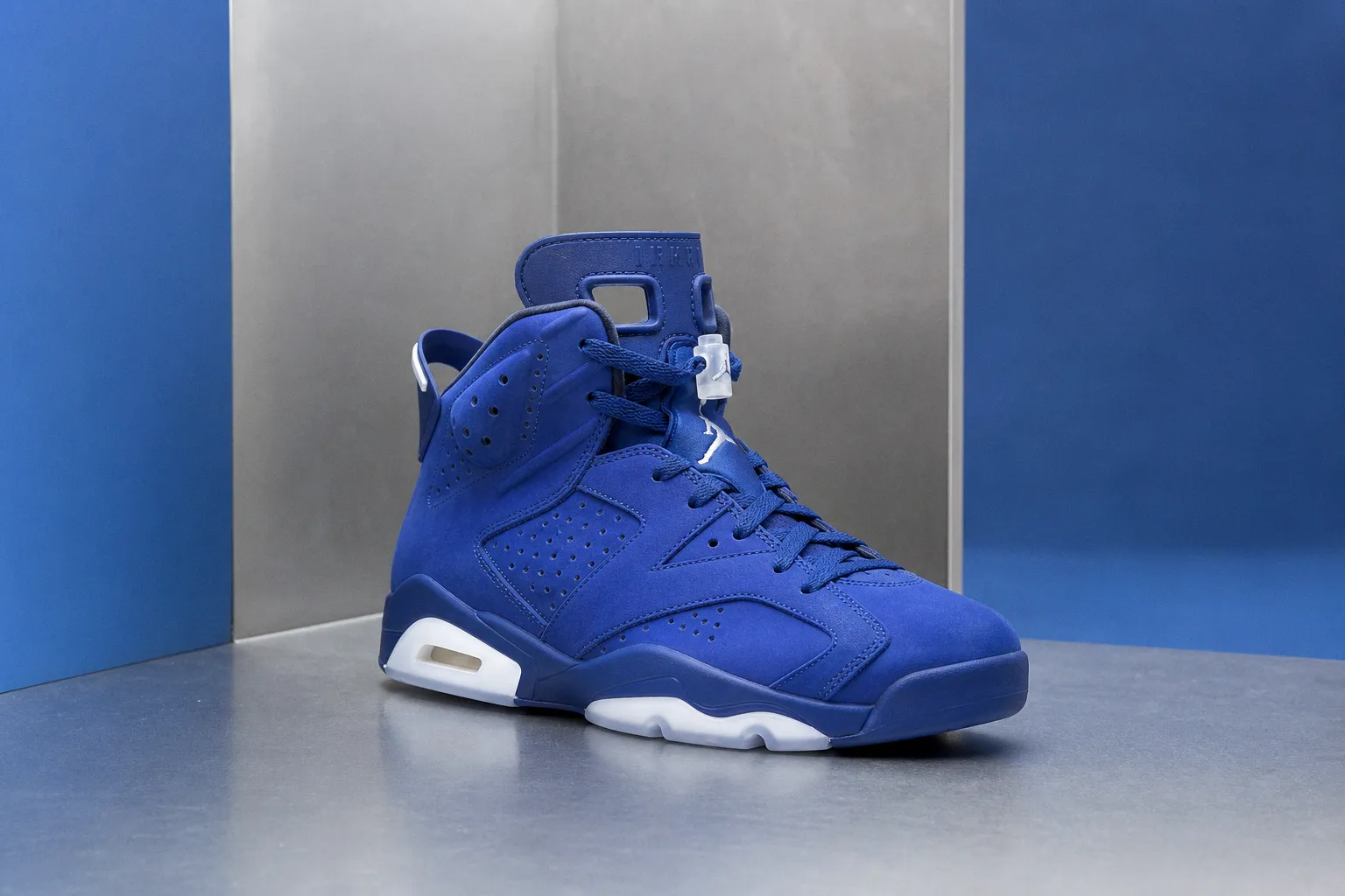 Nigel Sylvester délaisse la Air Jordan 4 pour la nouvelle Air Jordan 6 Paperboy