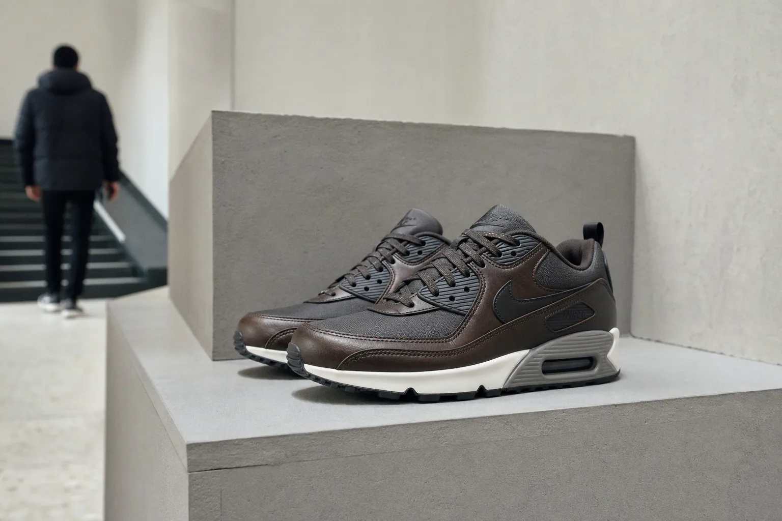 Nike Air Max 90 Shadow Brown : une édition en cuir patiné au style urbain affirmé