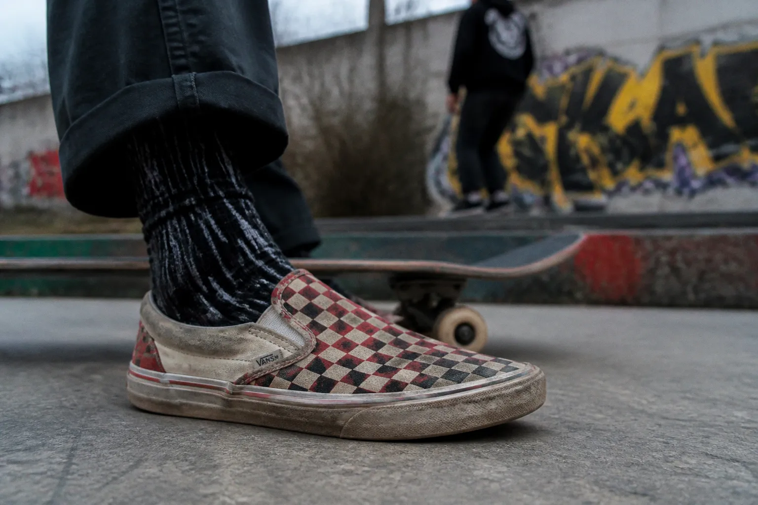 Slam Jam réinvente la Vans Slip-On avec un damier à l'aspect vieilli