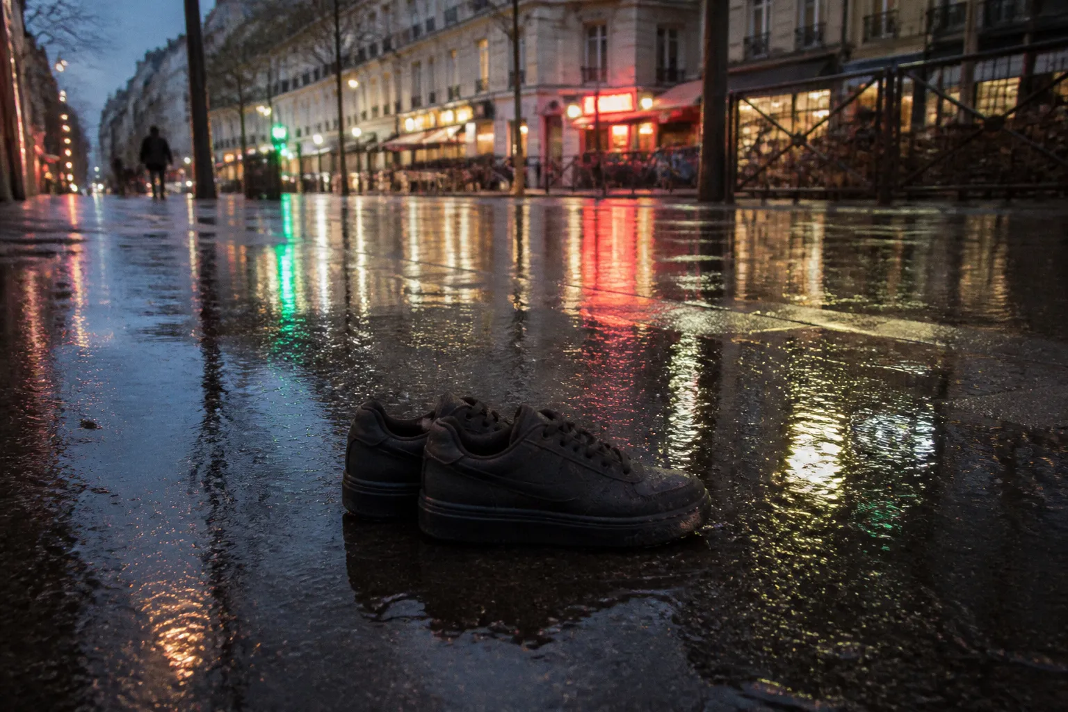 Sneakers noirs : 5 erreurs de style à éviter