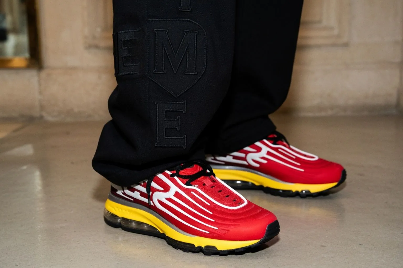 Supreme et Nike relancent l'emblématique Air Max 2000 pour l'automne 2026