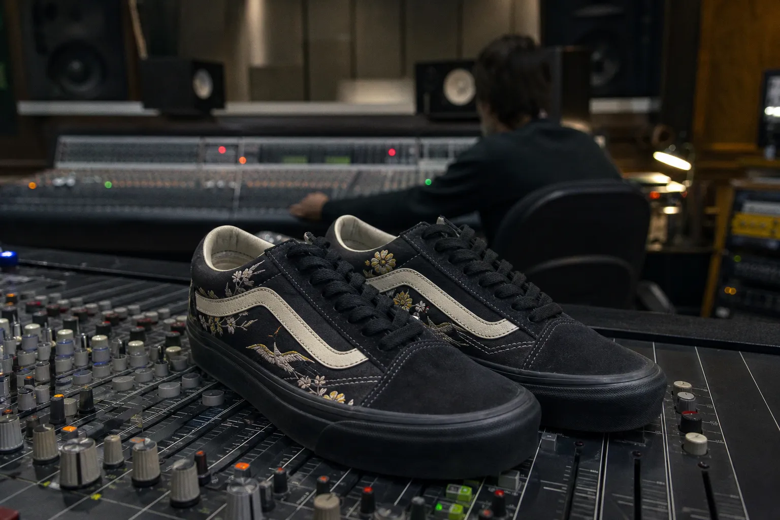 Vans Old Skool 36 Souvenir Faded Black : analyse d'une édition texturée